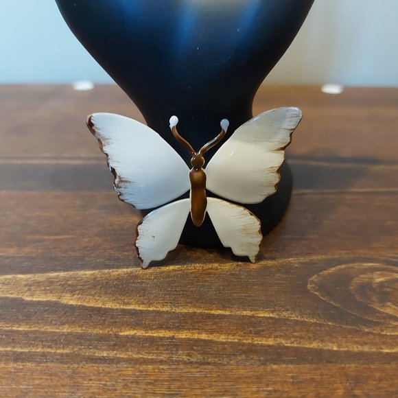 Vintage Enamel Butterfly Brooch. - Picture 1 of 5